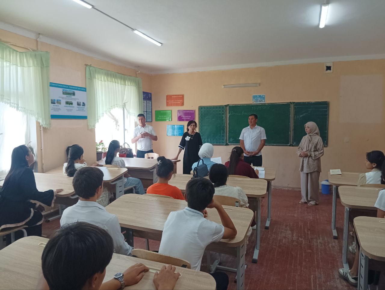 Zomin tuman 1-son politexnikumining Pedagogik hodimlari tomonidan Zomin tumanida joylashgan 31-umum ta’lim maktabiga tashrif buyurdilar