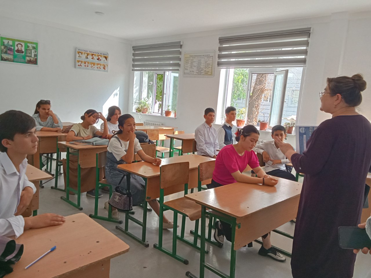 Zomin tuman 1- son politexnikumining pedagog xodimlari 39- maktabning 9-11 sinflarida targ‘ibot ishlari olib bordilar.